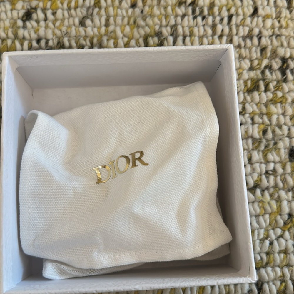 Dior Petite CD bracelet in gold - Picture 6 of 8
